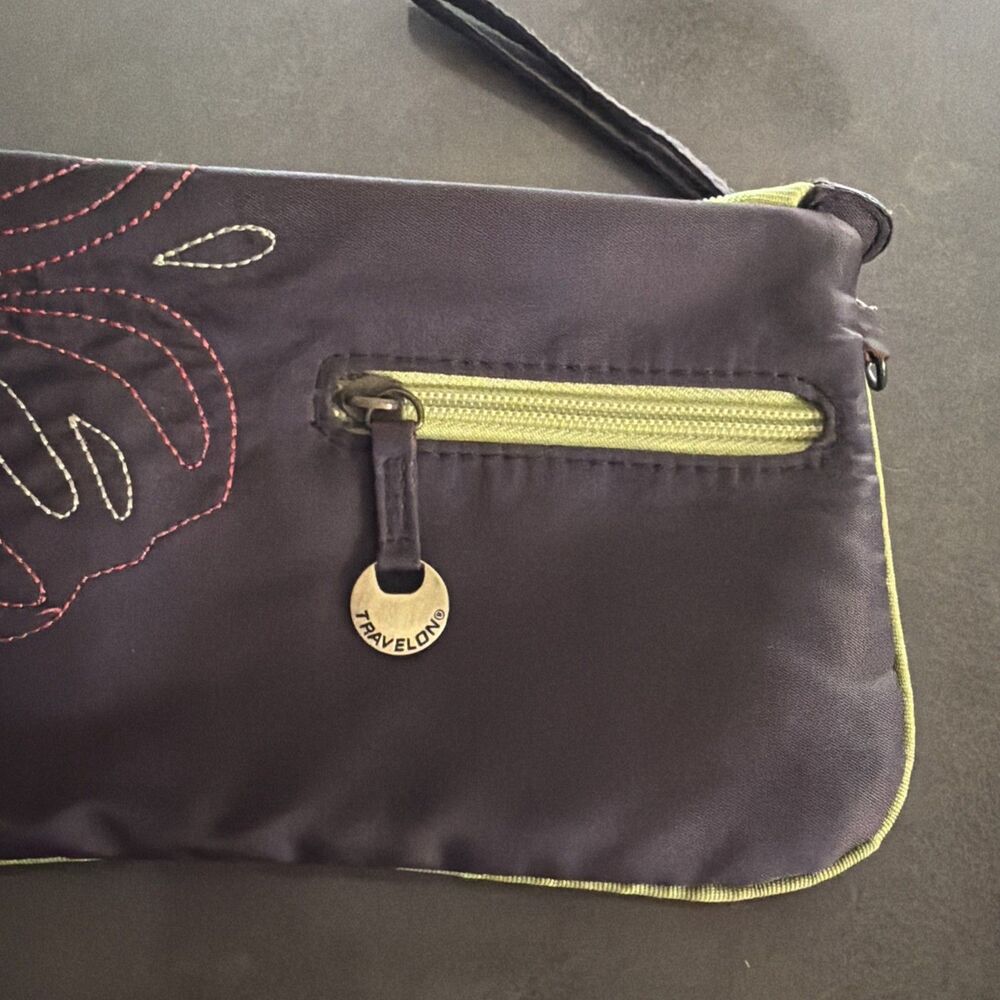 Travelon Brown Floral Nylon Zip Wristlet Clutch Purse RFID Wallet Passport - Picture 2 of 8